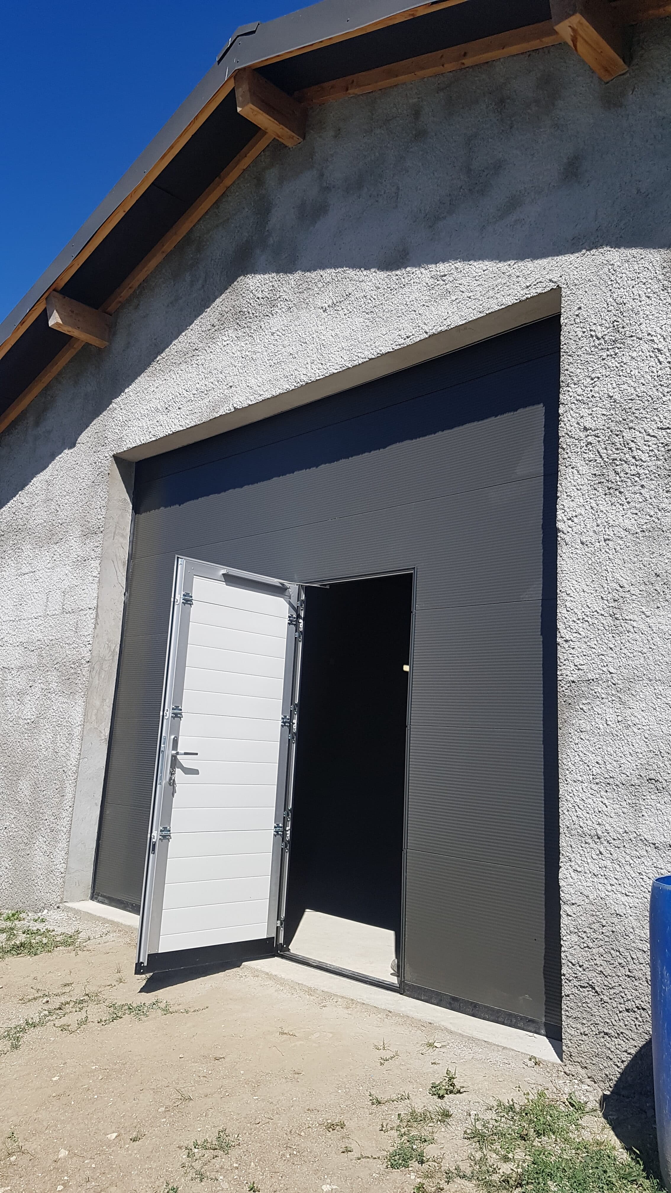 Motorisation de volets roulants : un chantier tout en discrétion et confort