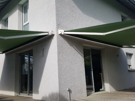 Installation de deux stores bannes Franciaflex FELICIA à Drumettaz-Clarafond